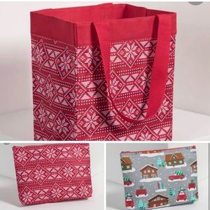 Thirty one Essentials storage tote with 2 zipper pouches new in package